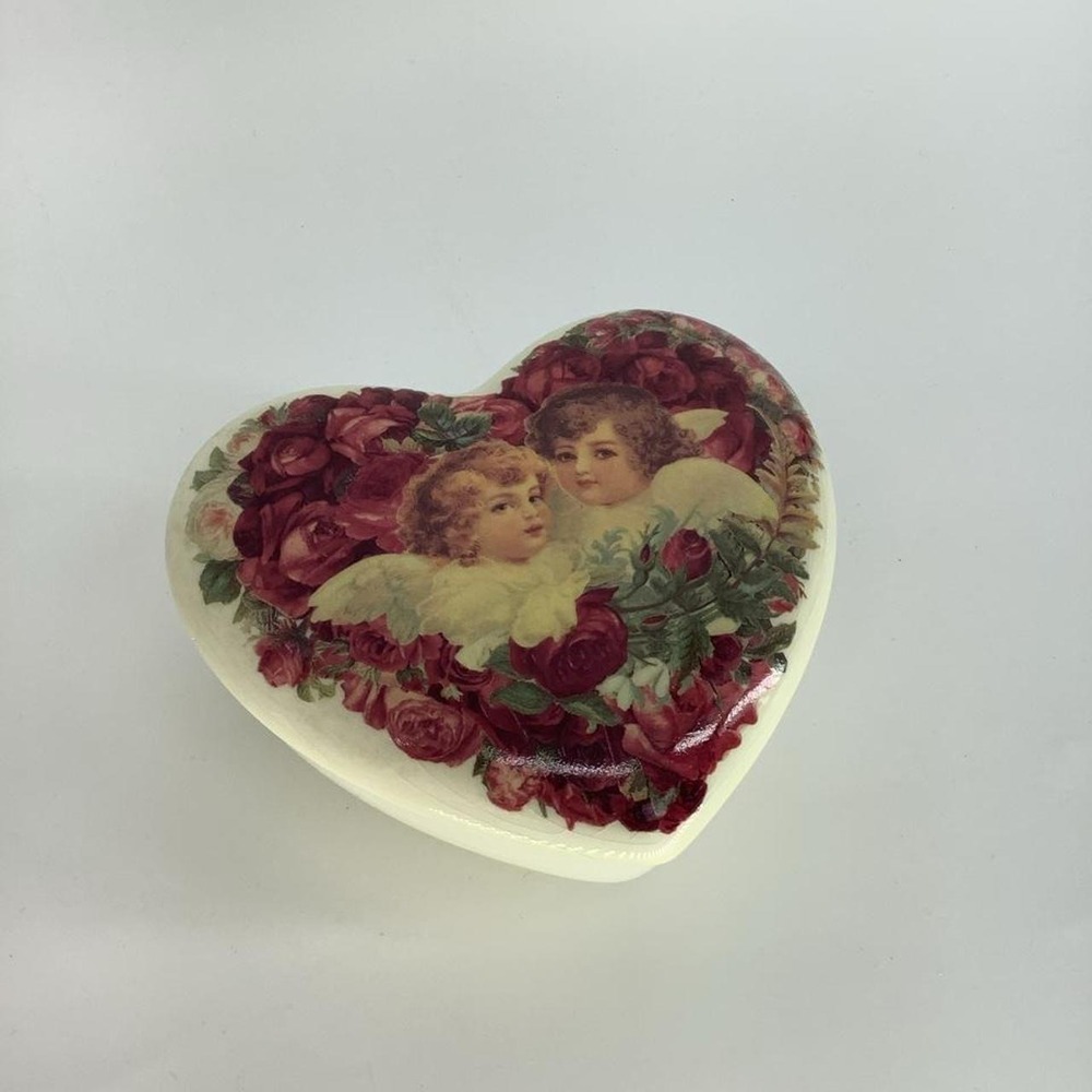Teleflora Heart Shaped Porcelain Trinket Box Cherubs Angels Red Roses Victorian